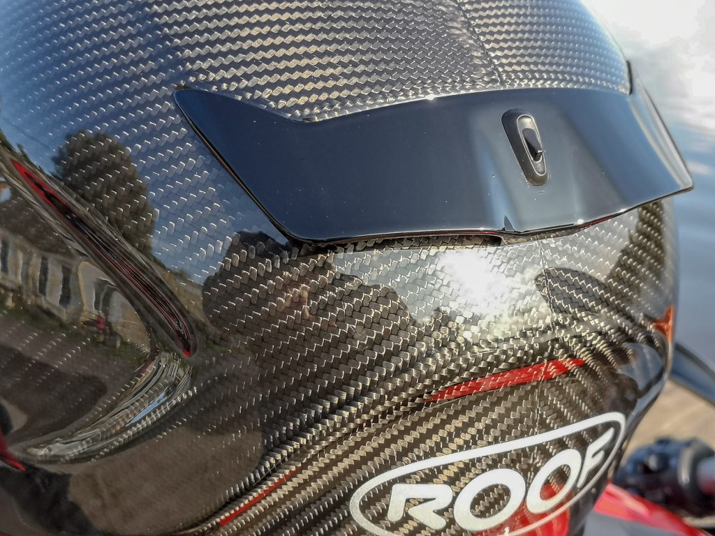 Roof RO200 – spoiler et extracteur d’air