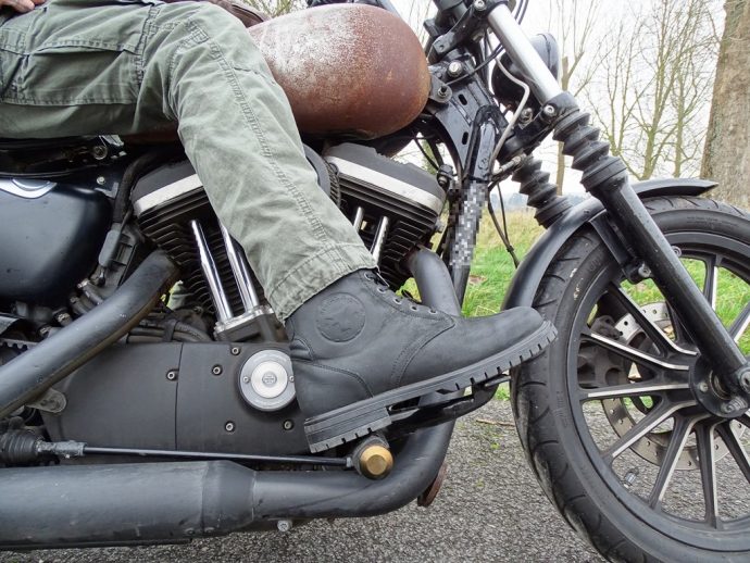 bon feeling sur les commandes avec les bottes Stylmartin Rocket