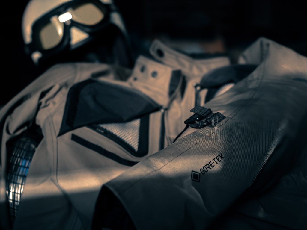 Equipement Gore-Tex : la veste Rev&rsquo;it Trench GTX