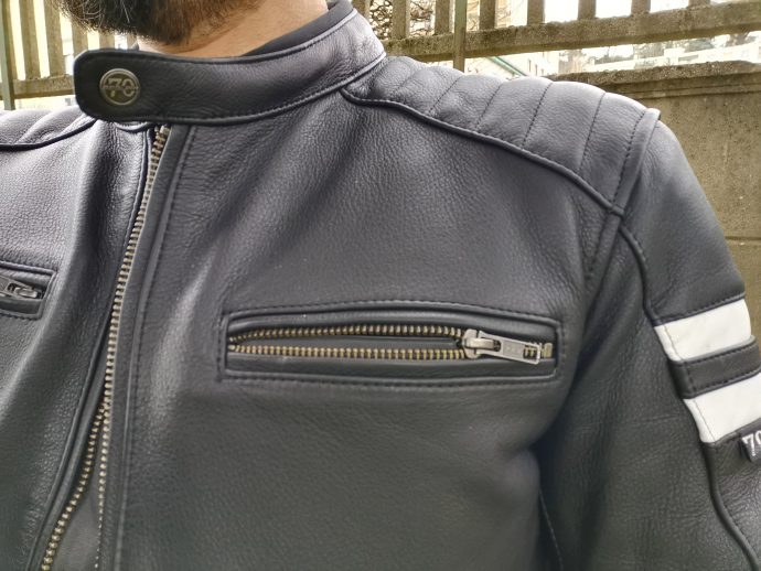 poche poitrine du blouson de cuir Segura Retro