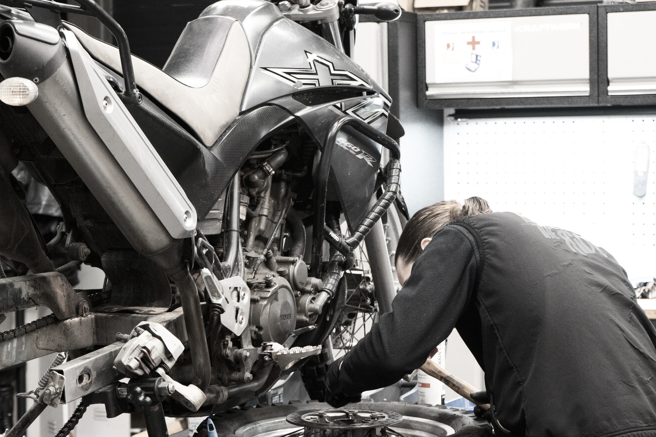 Bien entretenir sa moto : Les tutos pour apprendre la bonne technique