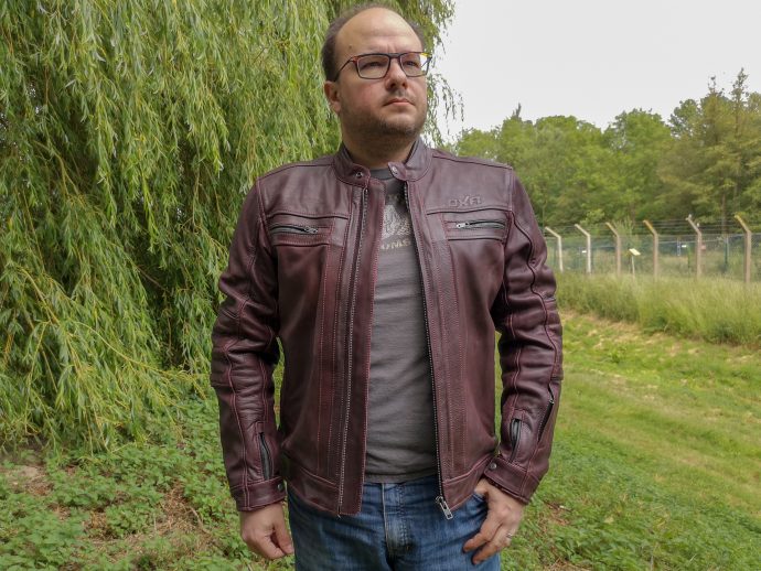 Blouson en cuir DXR Dagor à l'essai 