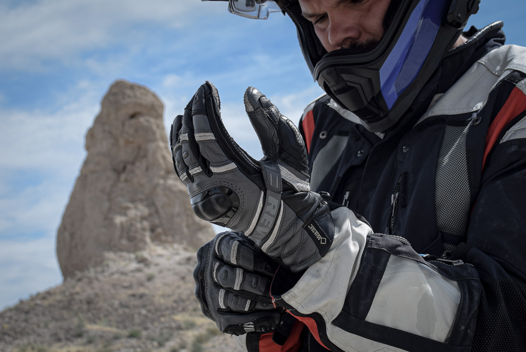 gants Rev'it Dominator mis à l'essai 