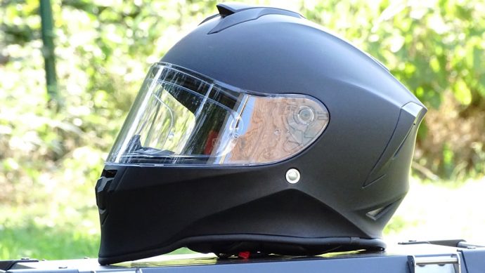 design acéré pour le casque intégral Dexter Izoard 2