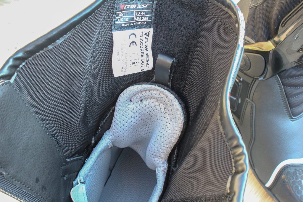 Dainese TR Course Out – réglage cou de pied