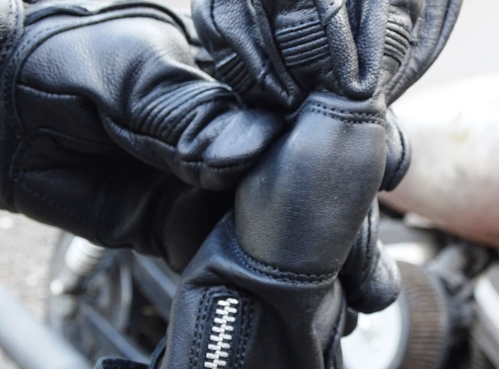 Gants moto souples