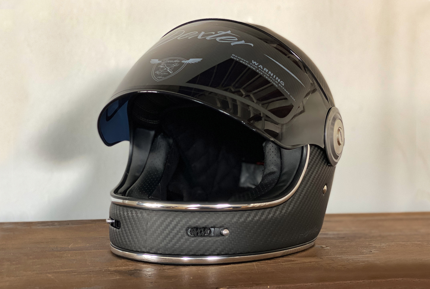 visière fumée sur le casque dexter tannen carbon