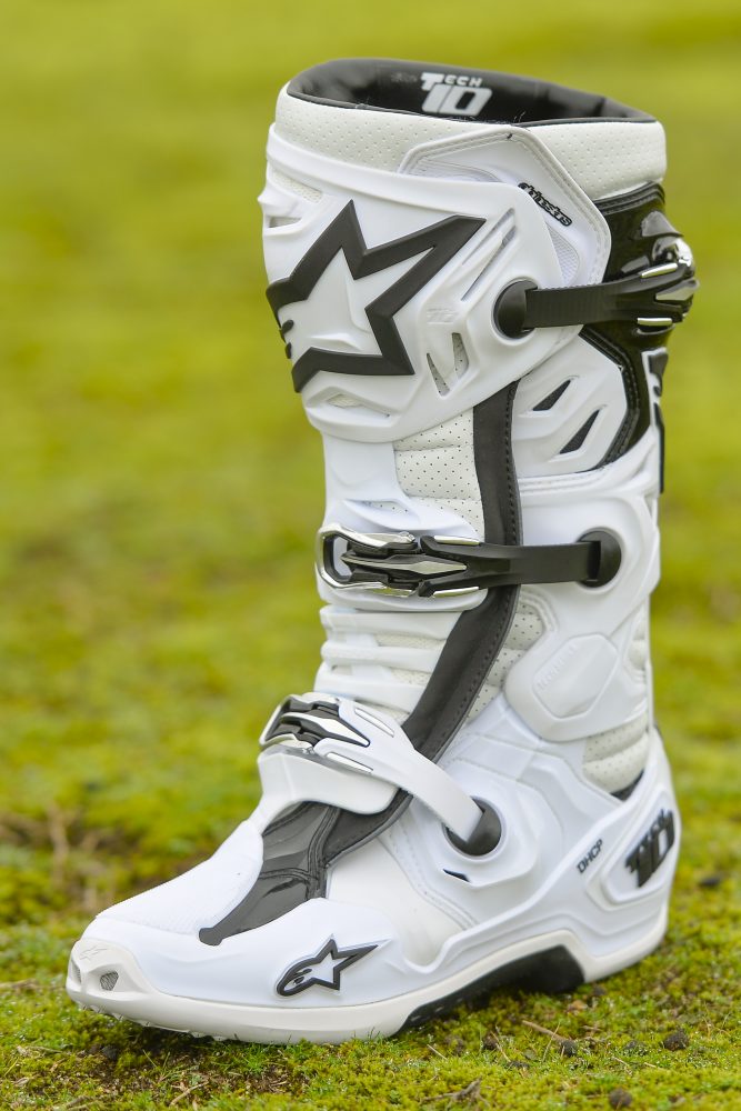 prueba de las botas off-road Alpinestars TECH 10 Supervented