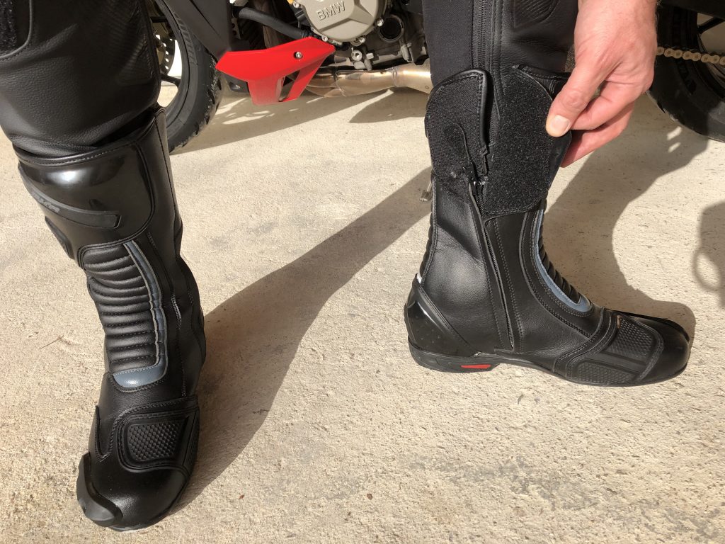 Bottes DXR Code Evo – Le velcro fermant la botte