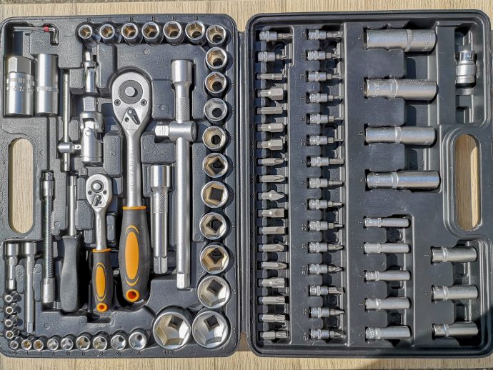 Contenu complet du coffret d'outils Hi-Q Tools 