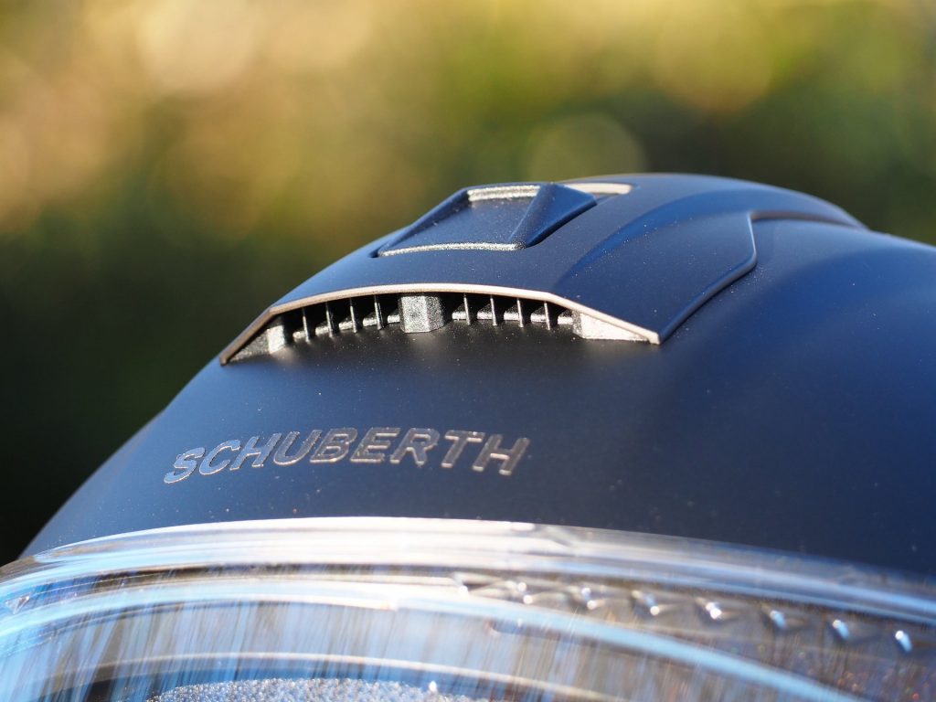 Ventilation supérieure d'un casque Schuberth C5