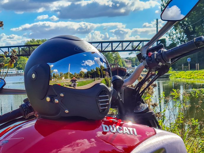 Casque HJC FG Jet, l'essai en images sur Motoblouz