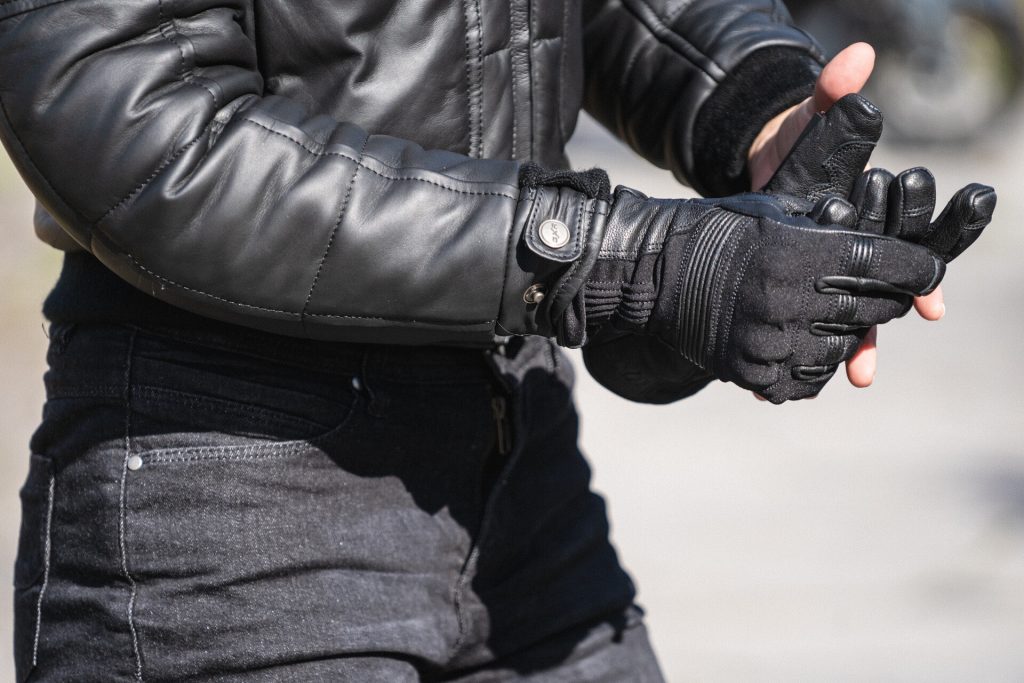 gants de moto femme avec protections 
