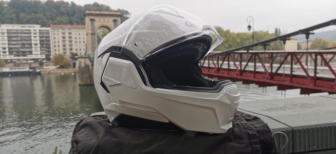 essai du casque modulable HJC I100