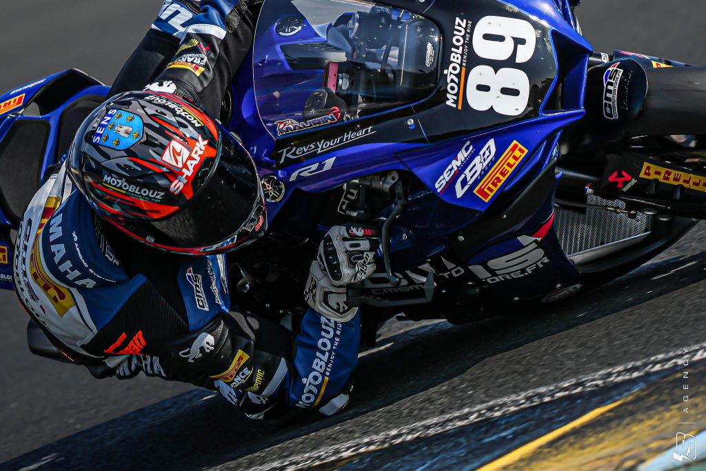 Axel Maurin pilote sa Yamaha R1