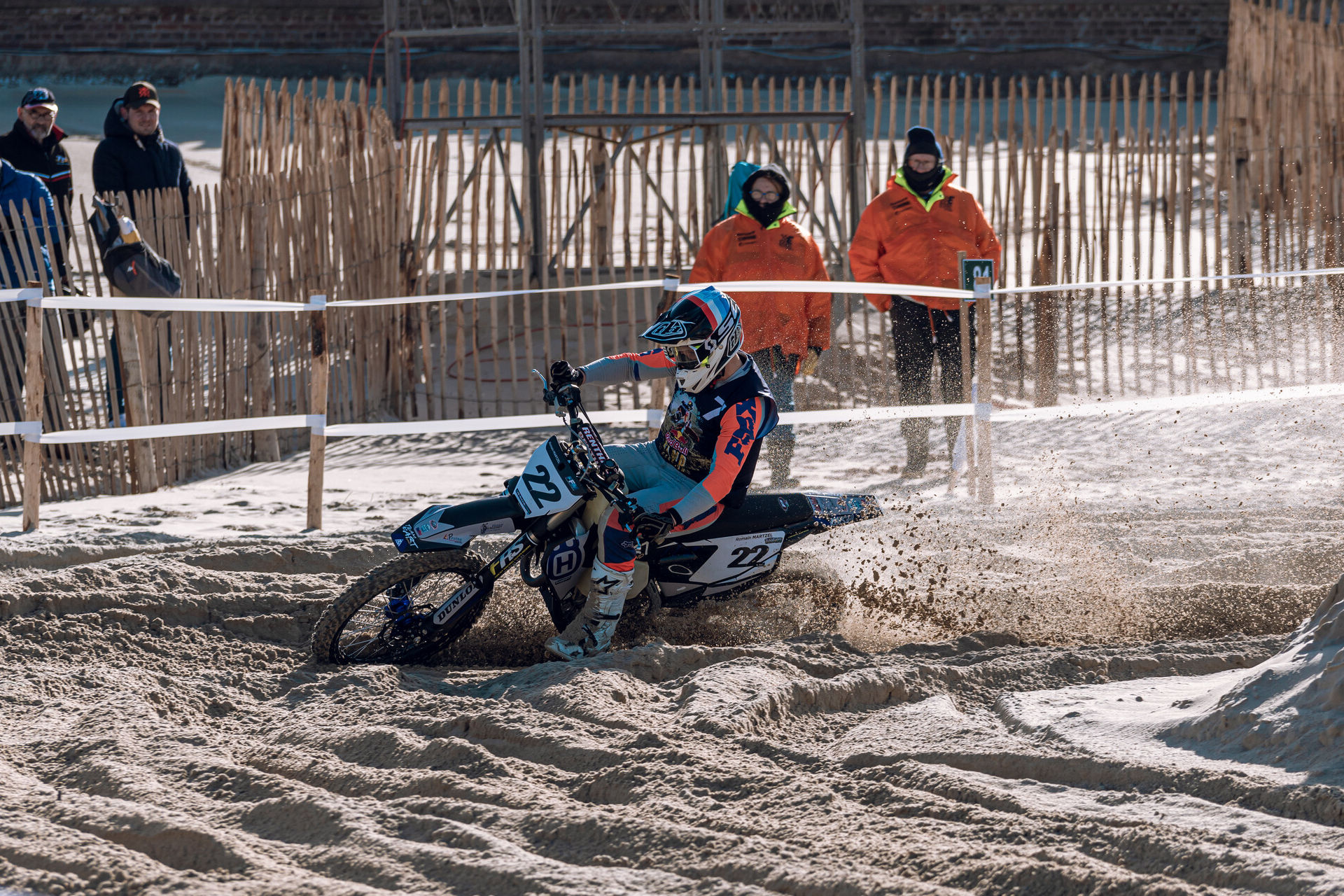 Préparation moto pour nos clients circuits, enduro et cross