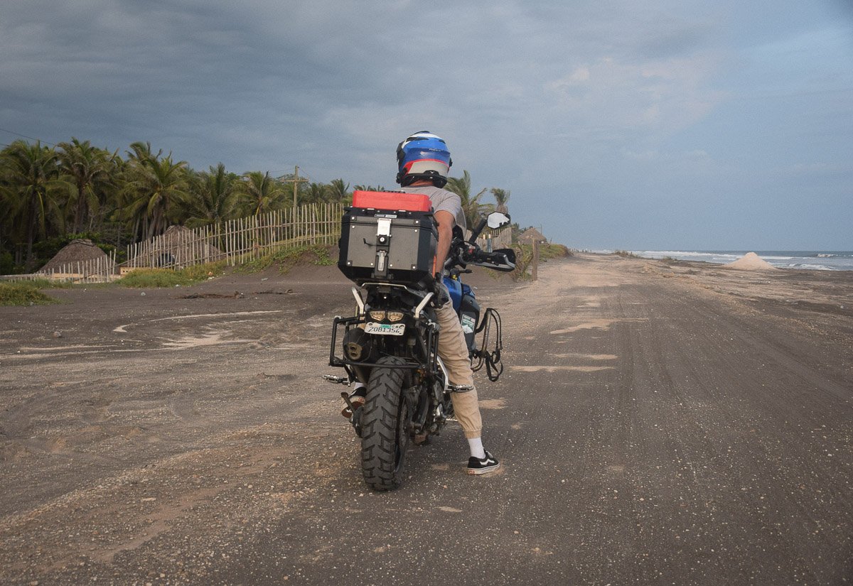 traverser l'amérique centrale à moto