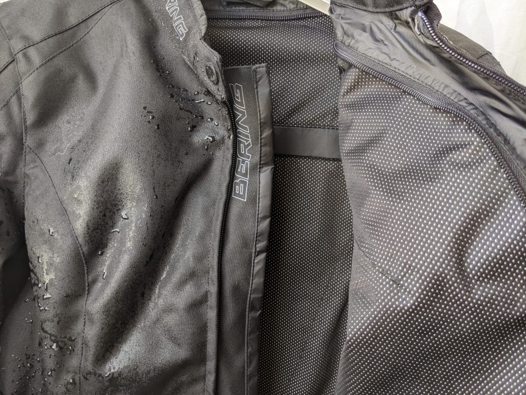 test de la veste bering lady april sous la douche !