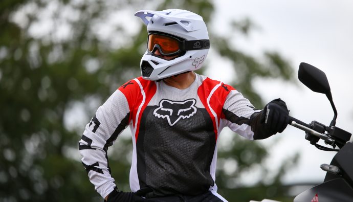 essai du casque fox V1 Solid