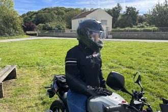 Casque Cache-cou Moto: Trouvez le Vôtre chez Alstar Love! – LE PRATIQUE DU  MOTARD