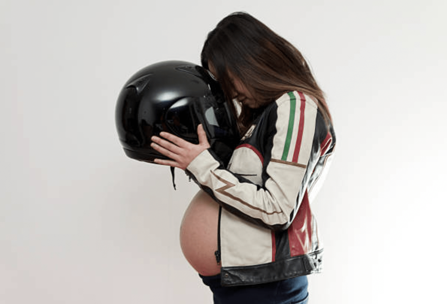 moto et femme enceinte