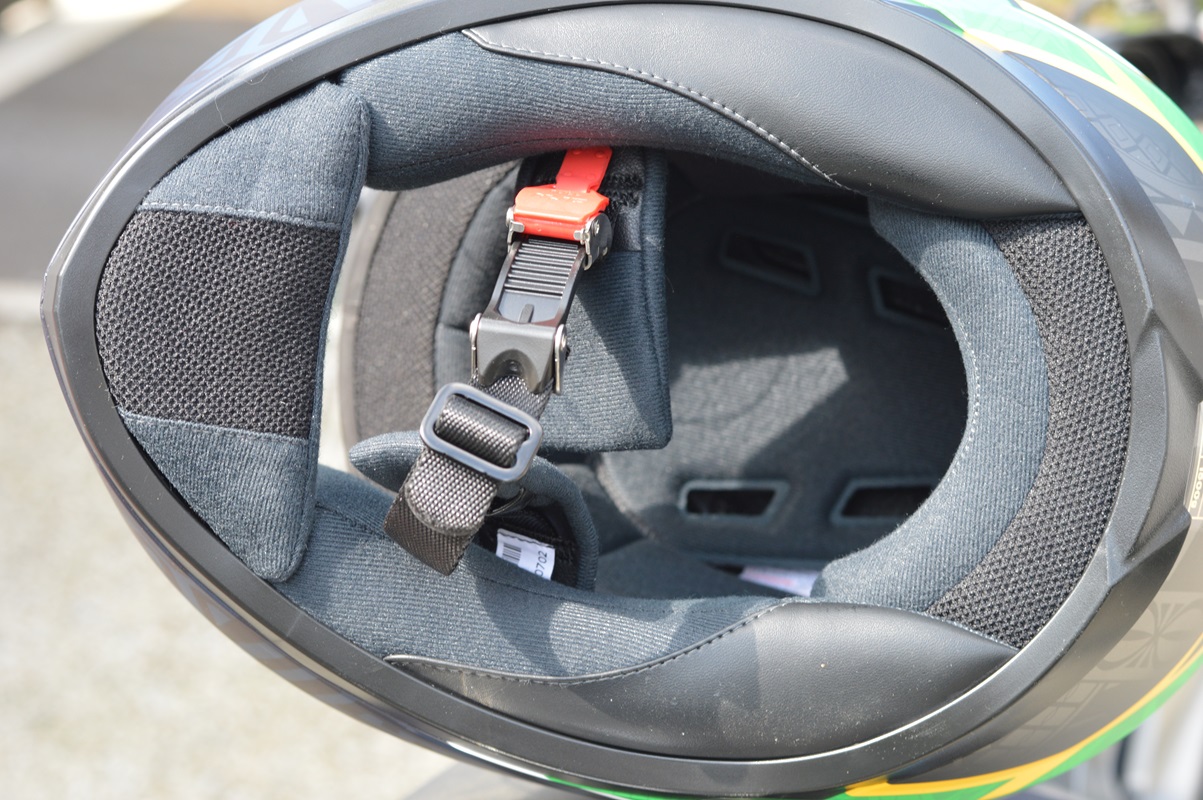 L'intérieur du casque HJC C10