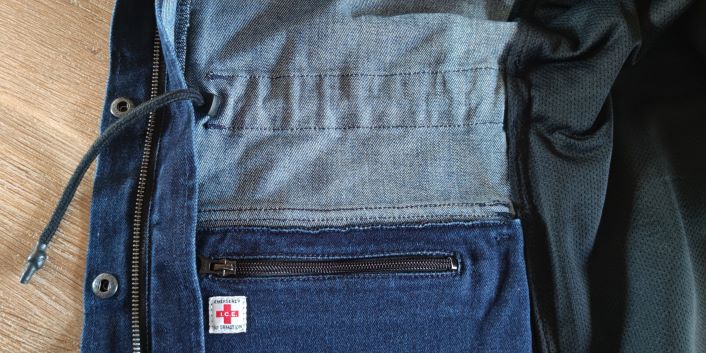 cordon de serrage à la taille