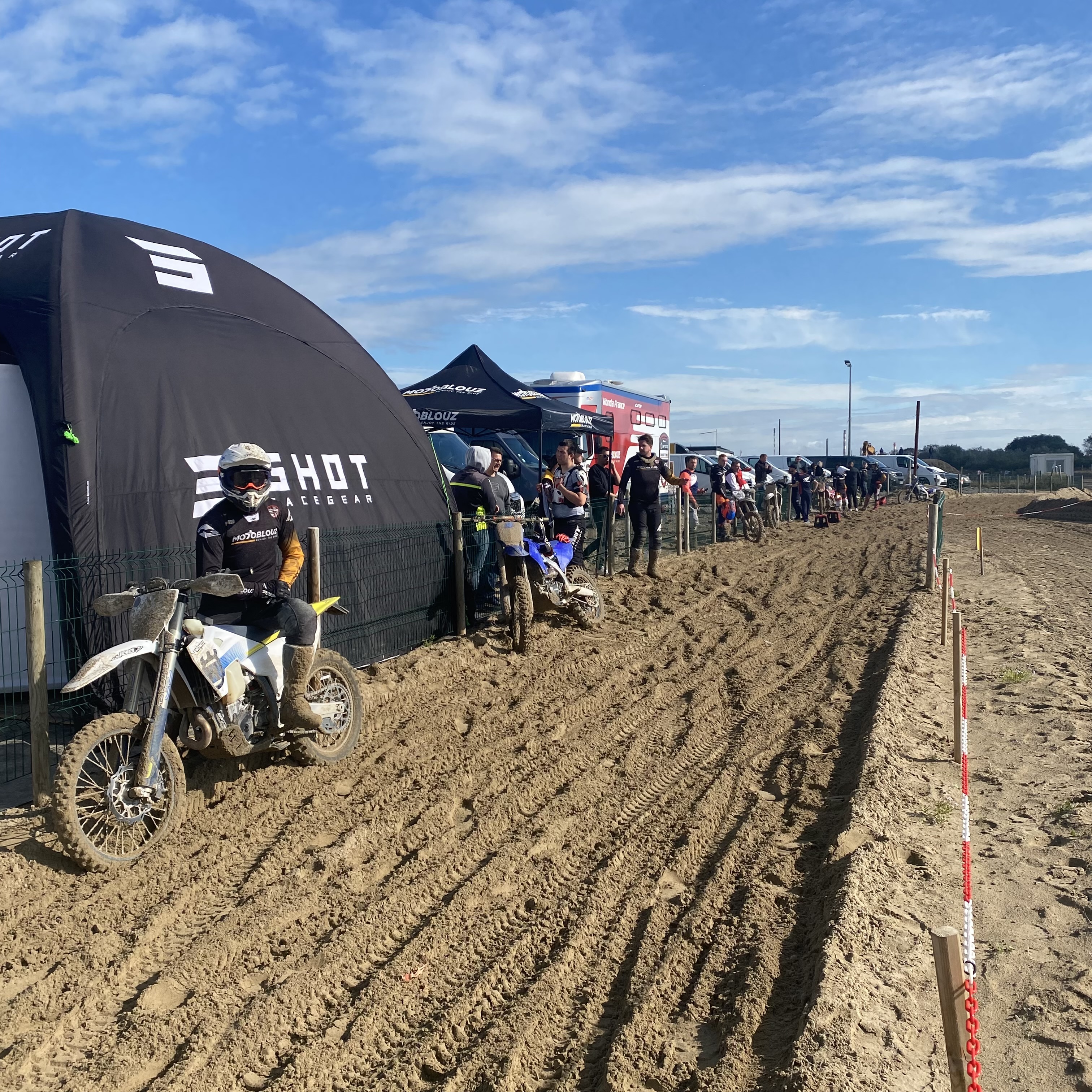 Essai de produits et moto dont Honda et Triumph