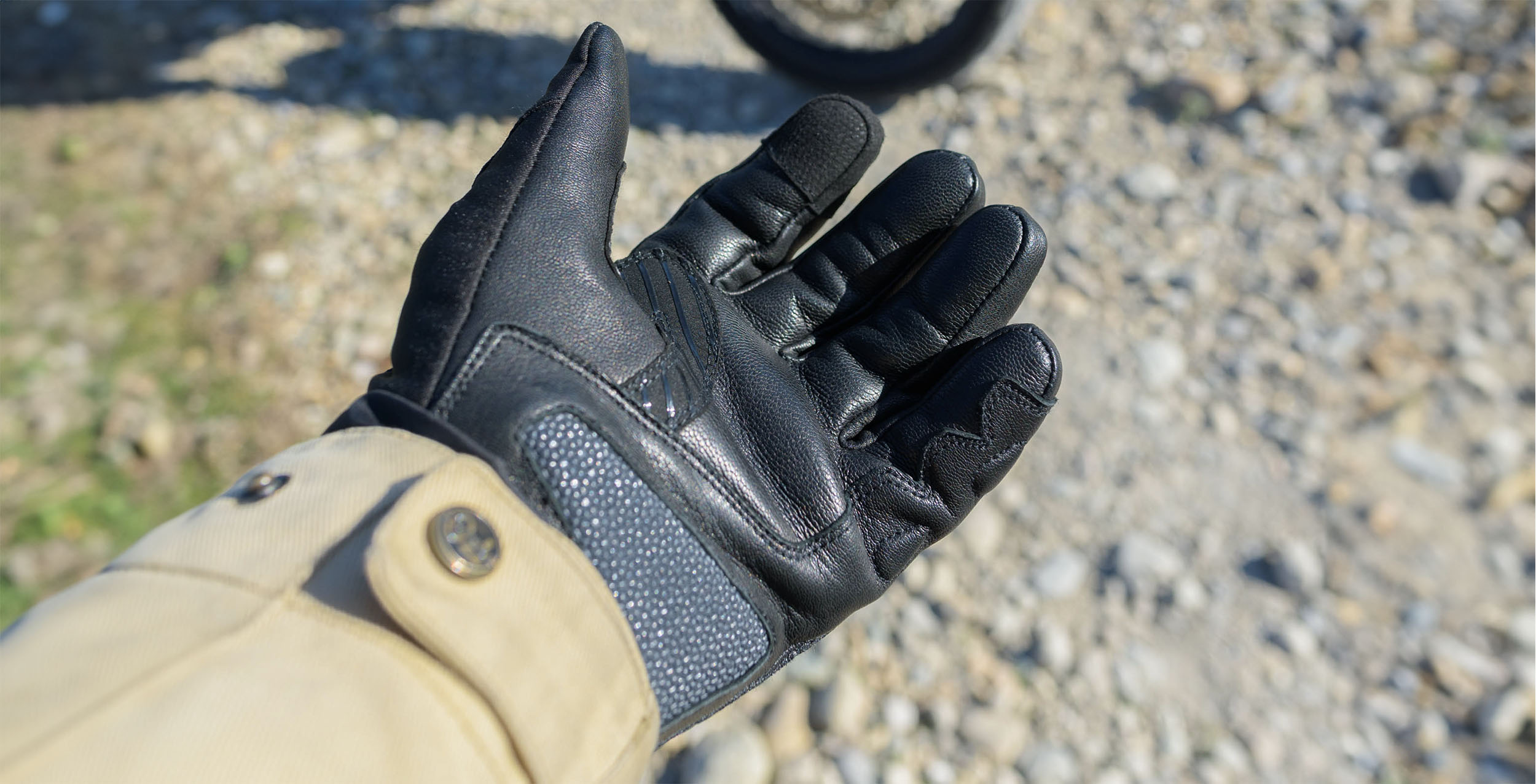 Intérieur des gants DXR winter Breeze montrant la paume