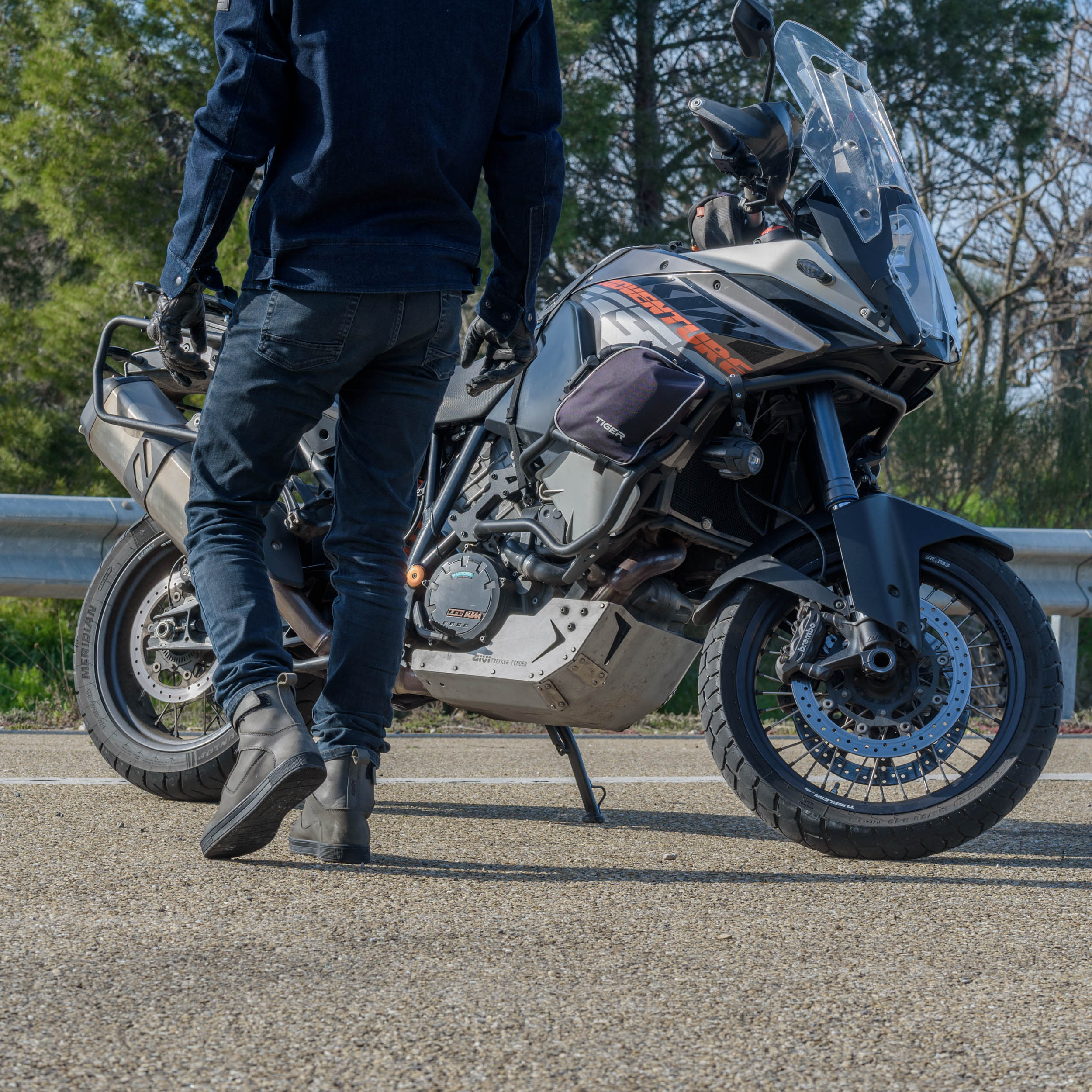baskets DXR Haltya sur route 