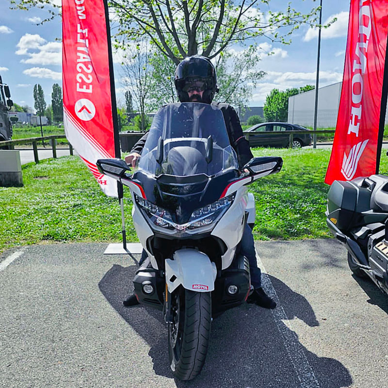 Essai du casque modulable LS2 Advant X avec une Goldwing