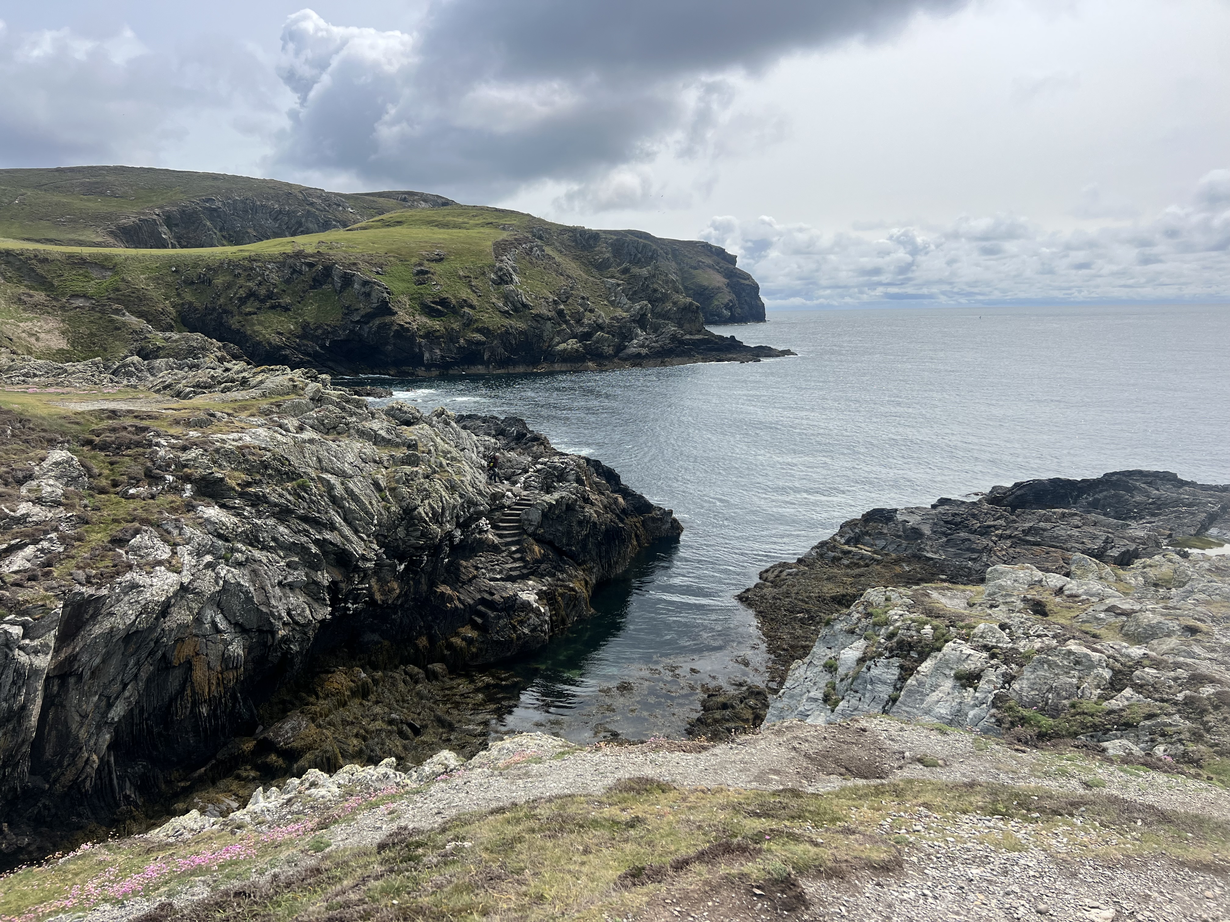 Paysage d'une crique de de l'île de man