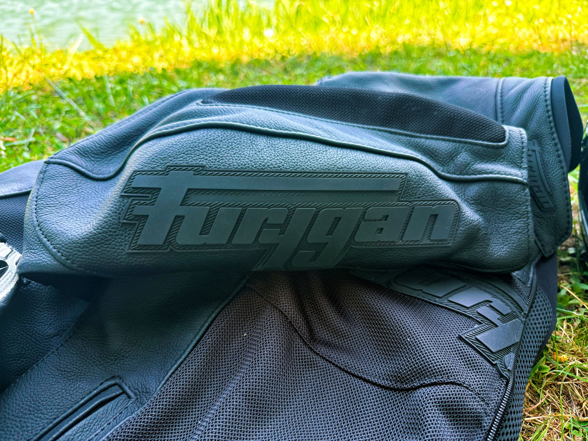 Détail de la manche du Furygan Speed Mesh Evo 3