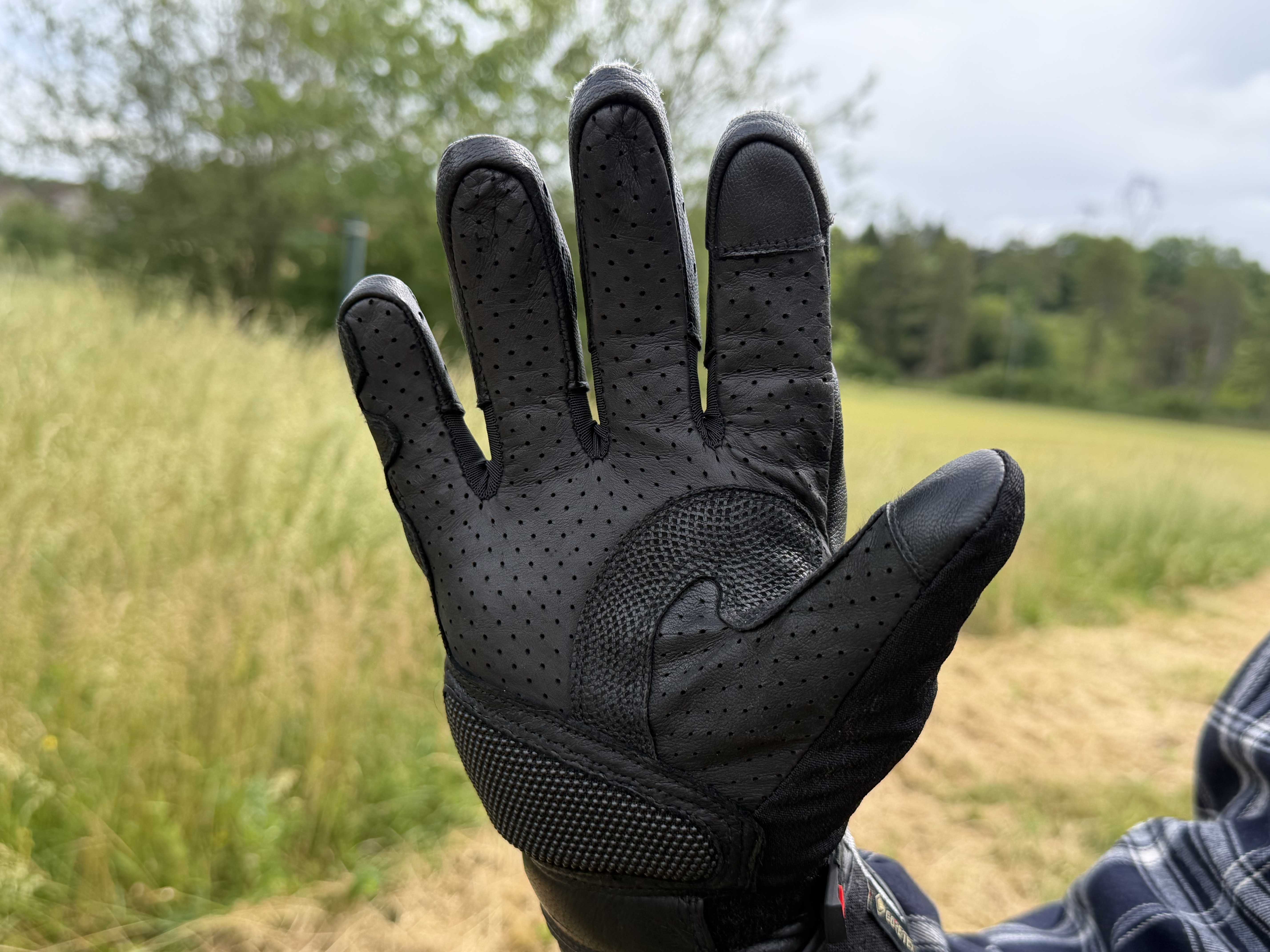 Cuir perforé, ventilé - gants moto mi-saison Held Air N Dry 2 Gore-Tex