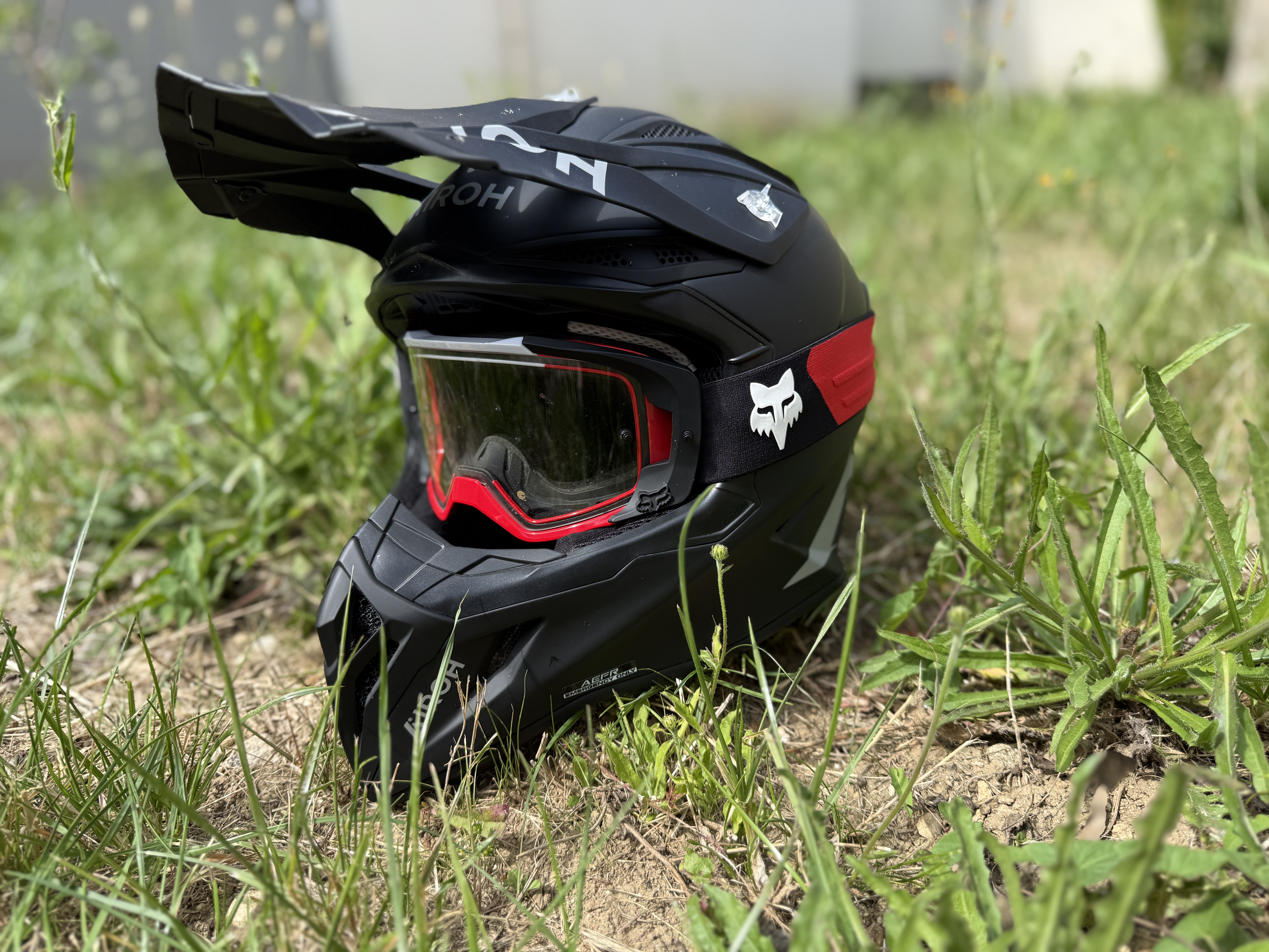 masque avec casque cross